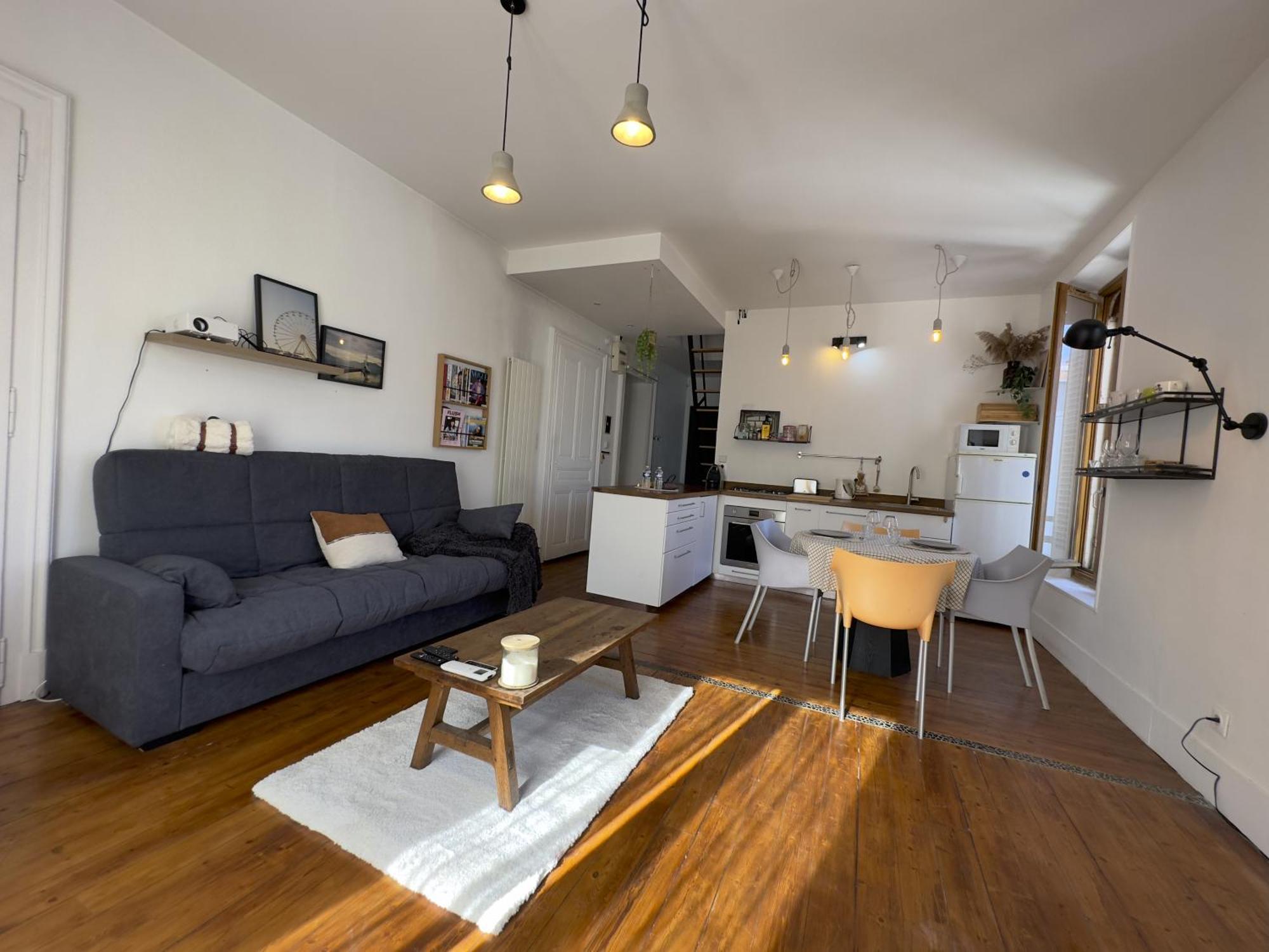 Duplex Loft - Central & Home Cinema อานซี ภายนอก รูปภาพ